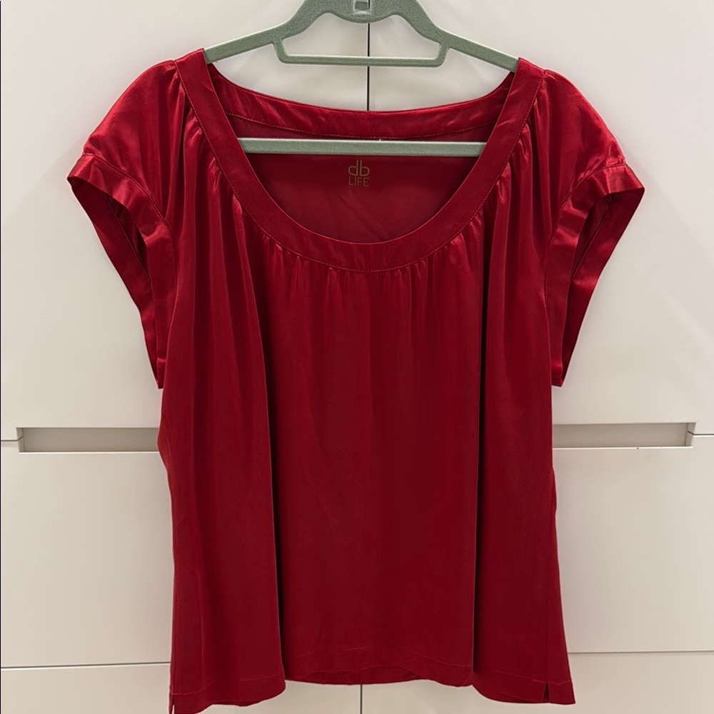 DB Life 100% silk Women's Red Top size XL